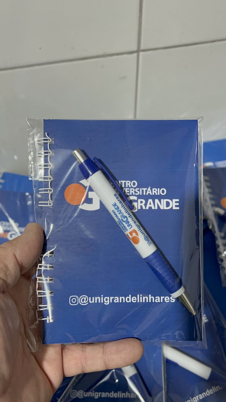 Kits corporativos personalizados com caderno e caneta