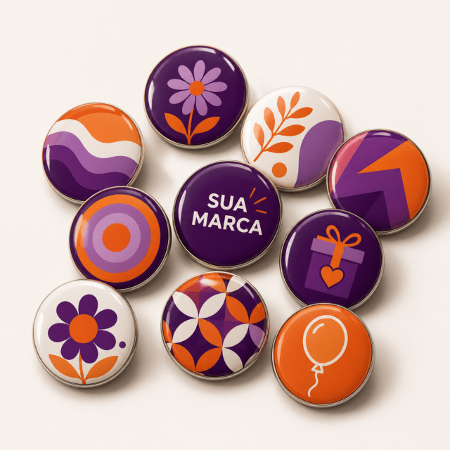 Kit com 10 bottons personalizados em roxo e laranja